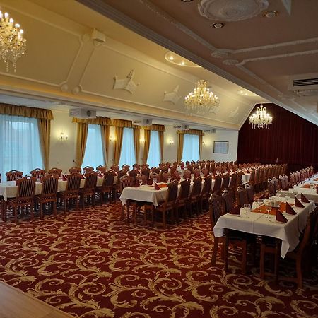 Hotel Korona Wellness, Rendezveny Es Borszalloda Eger Eksteriør billede
