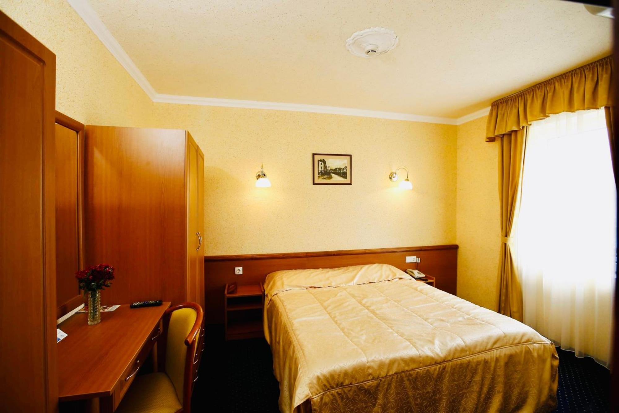 Hotel Korona Wellness, Rendezveny Es Borszalloda Eger Værelse billede