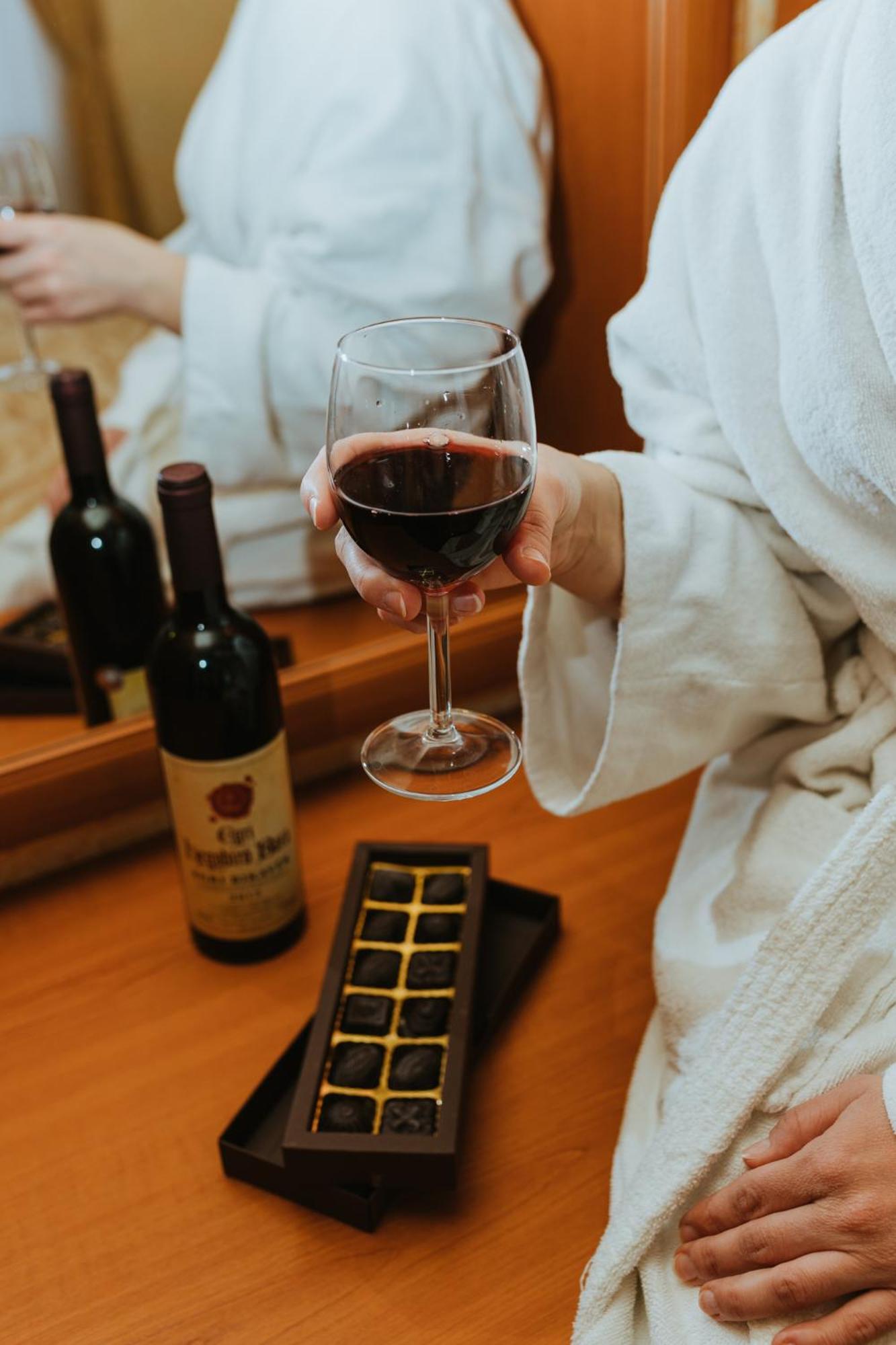 Hotel Korona Wellness, Rendezveny Es Borszalloda Eger Eksteriør billede